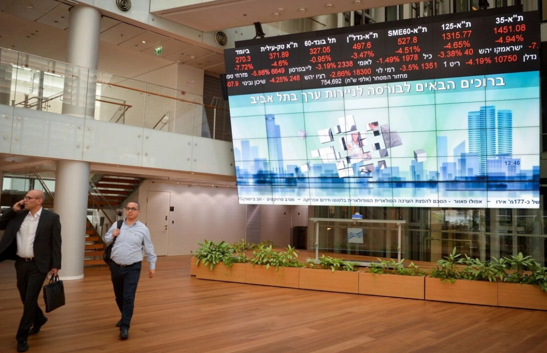 L’apparente paradosso della borsa israeliana che cresce durante la guerra