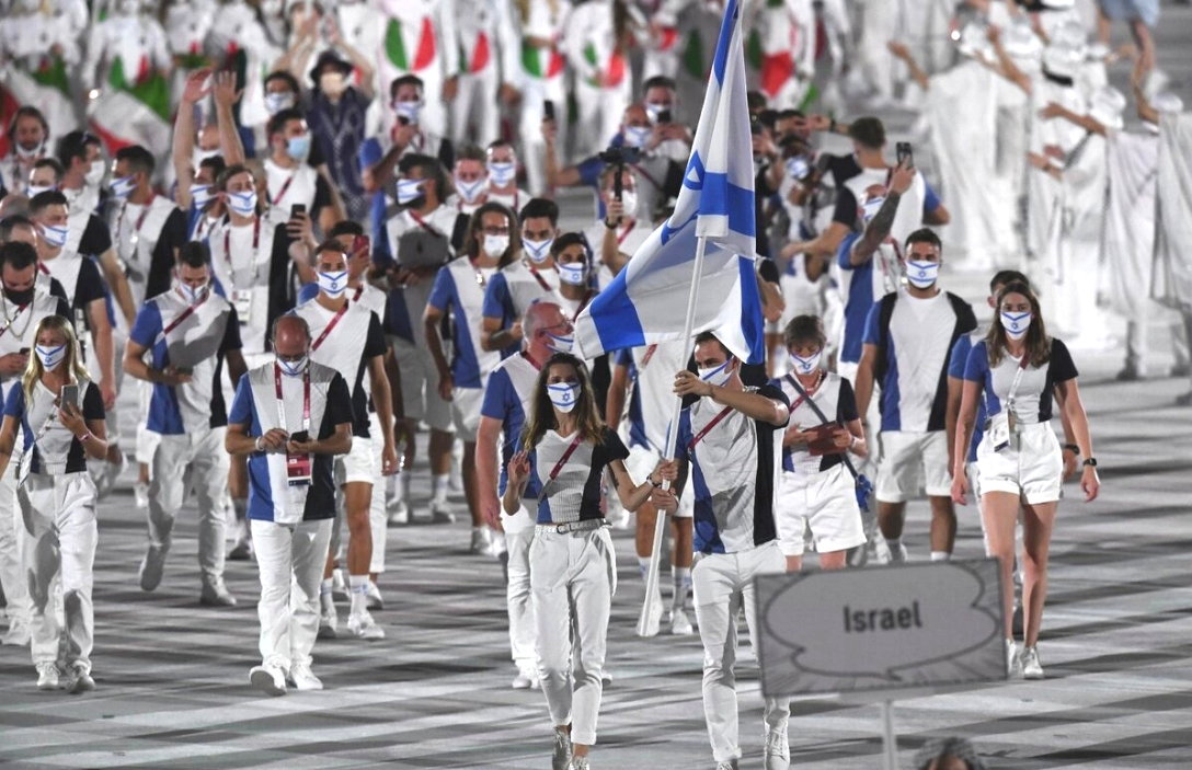 Lo sport non diventi terreno di tifoserie ideologiche