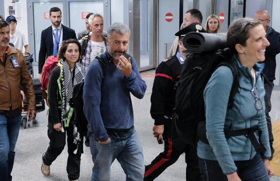 I parlamentari italiani come Napoleone in Egitto