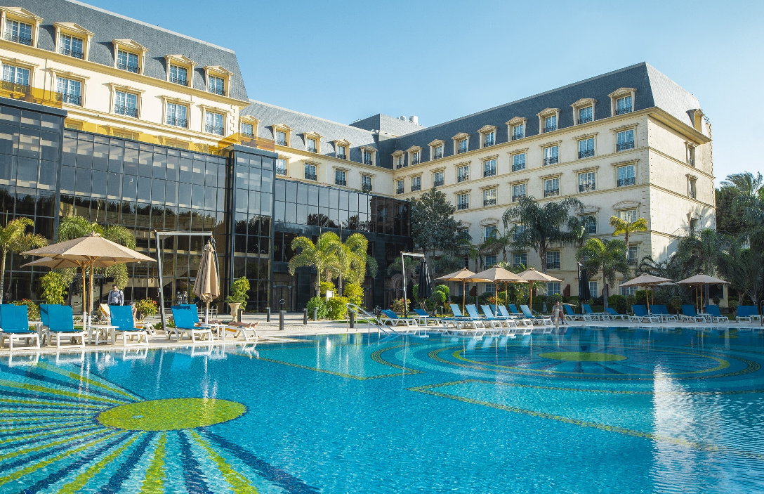 «Hotel a cinque stelle per i terroristi liberati»: l’inchiesta che fa discutere Il Cairo