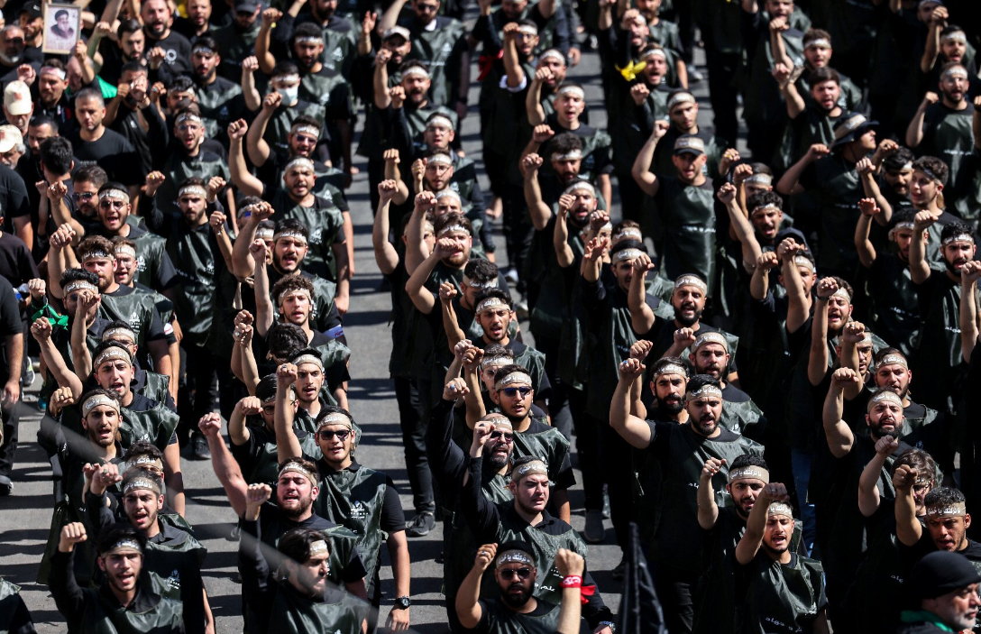 Hezbollah si mobilita nel Sud del Libano. Israele non arretra nel Nord: «Difenderemo i nostri confini».