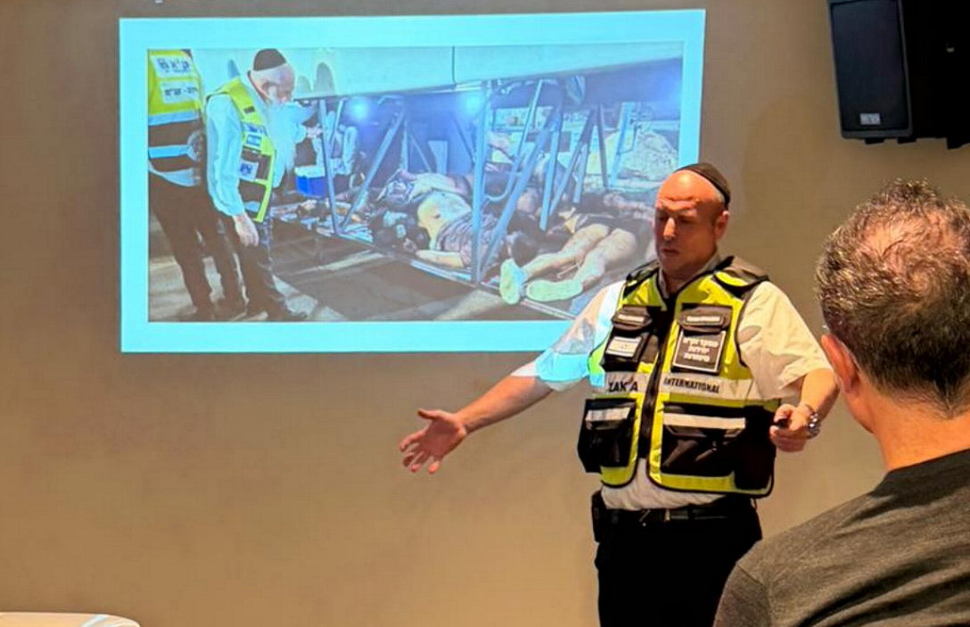 Così il grande cuore di Zaka aiuta a riparare l’irreparabile