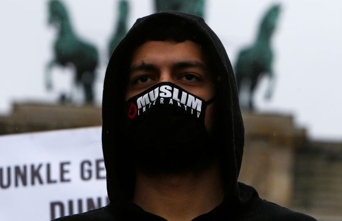 Germania, stop ai pop-islamisti del “califfato digitale”