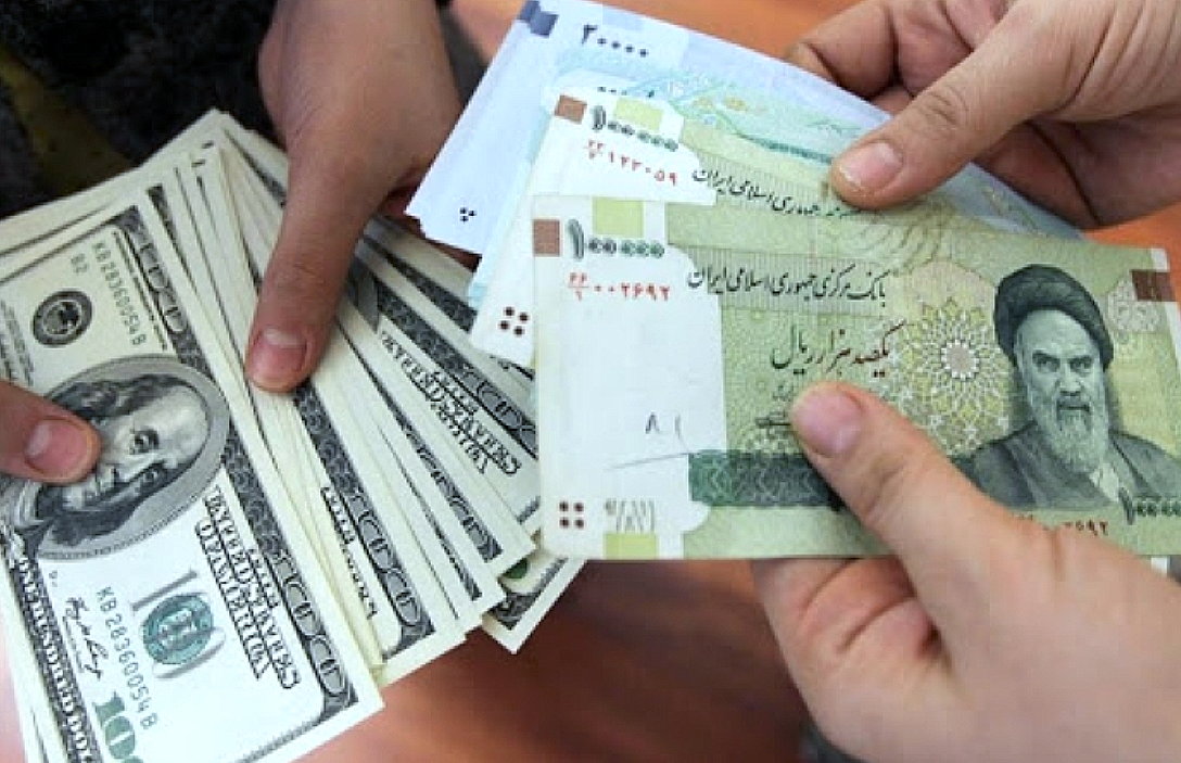 Iran, la crepa si allarga