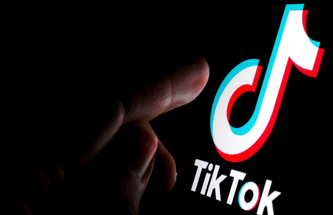 Iran, quando la generazione TikTok parla a Israele sopra la testa degli ayatollah