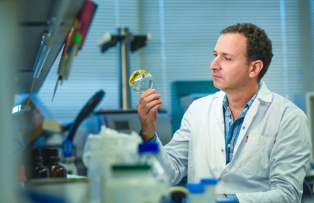 Fabbriche di farmaci sotto la pelle