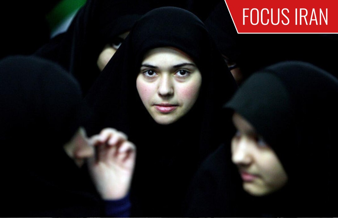 Donne schiave in Iran, femministe mute in Occidente