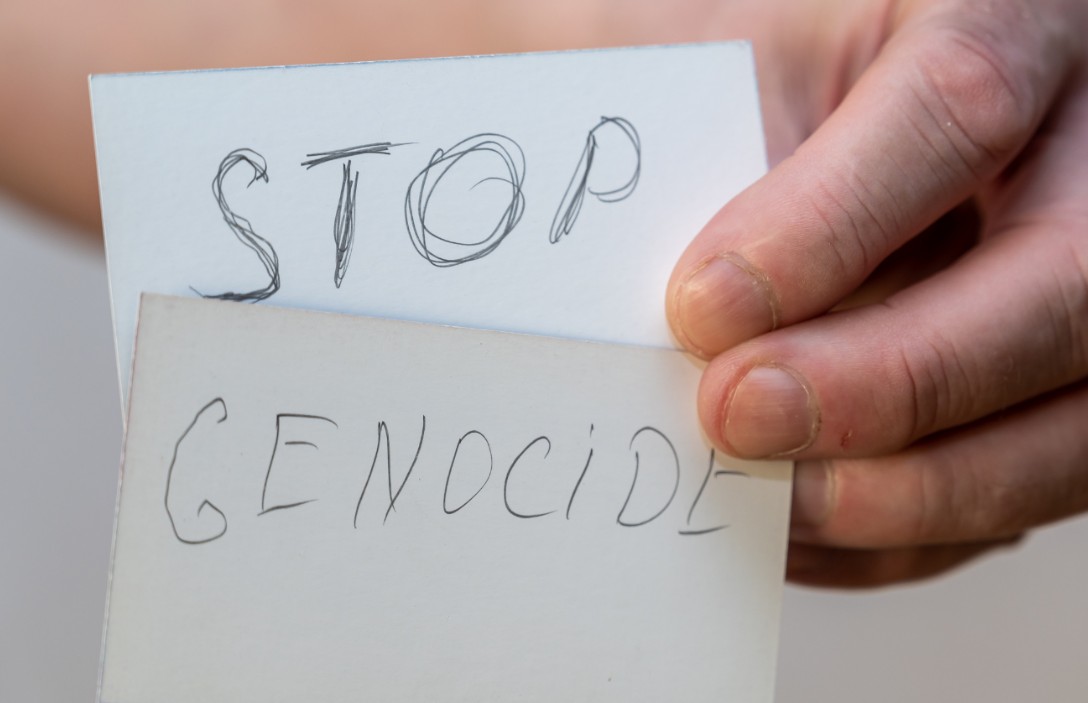 Smontaggi – La parola “genocidio” e il suo logoramento