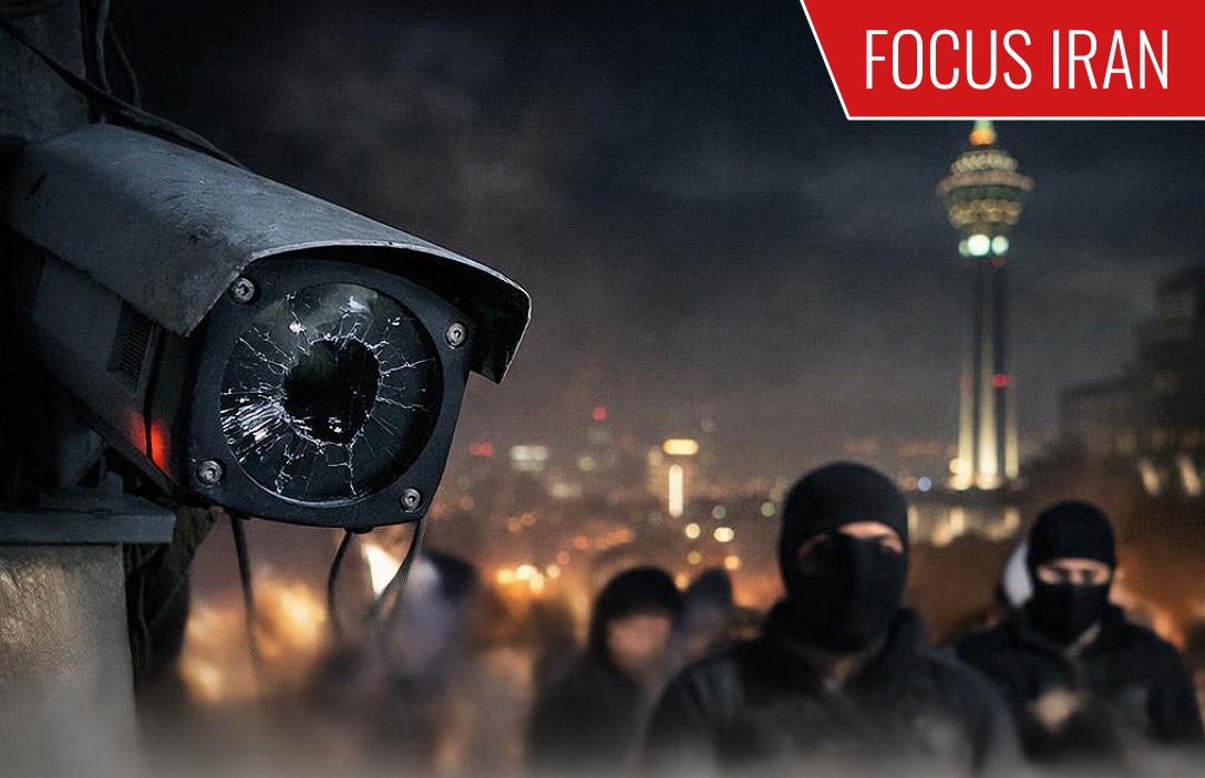 Buio a Teheran. Telecamere spente, miliziani mascherati e manifestanti pagati