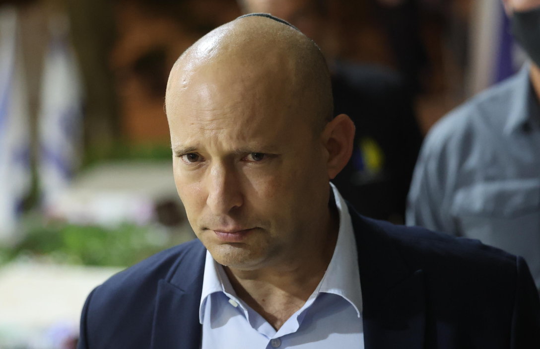 Haifa, rete di spionaggio iraniana smantellata e sventato attentato a Naftali Bennett