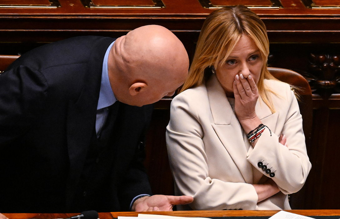 Italia sospende l’accordo di difesa con Israele: la svolta di Meloni