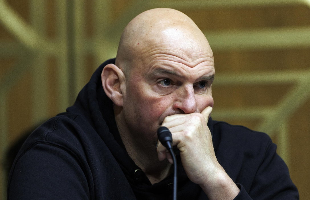 Democratici Usa. Il senatore John Fetterman denuncia l’antisemitismo interno al partito