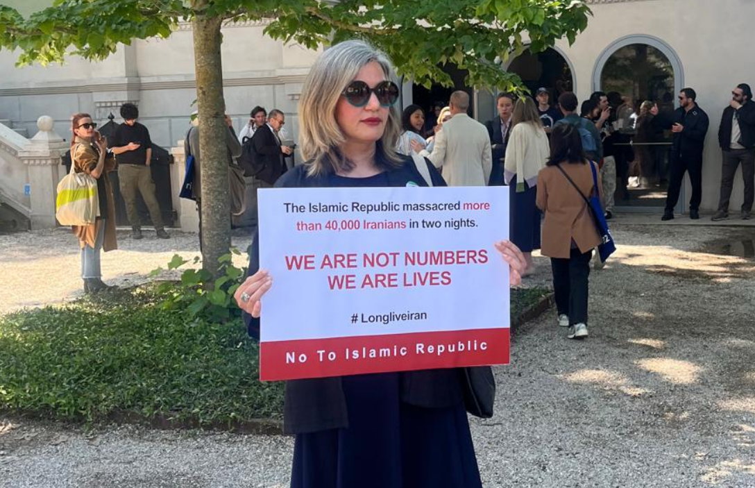 Biennale di Venezia. Fariba: “Non smetterò di parlare”