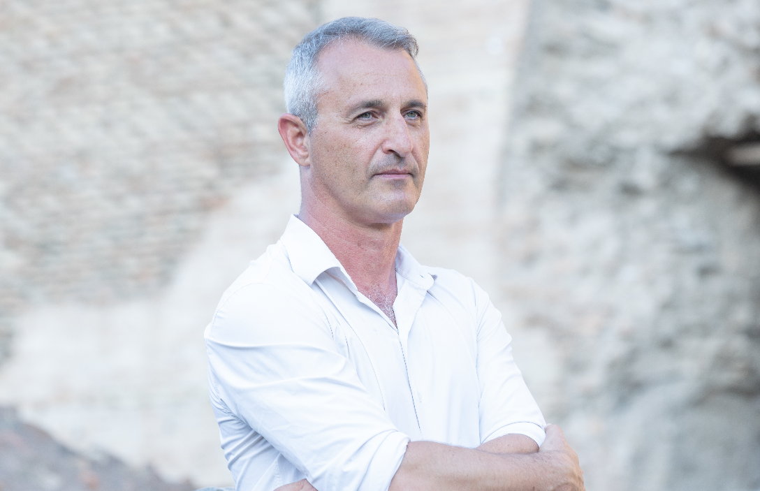 Eshkol Nevo sotto processo per il reato di esistere