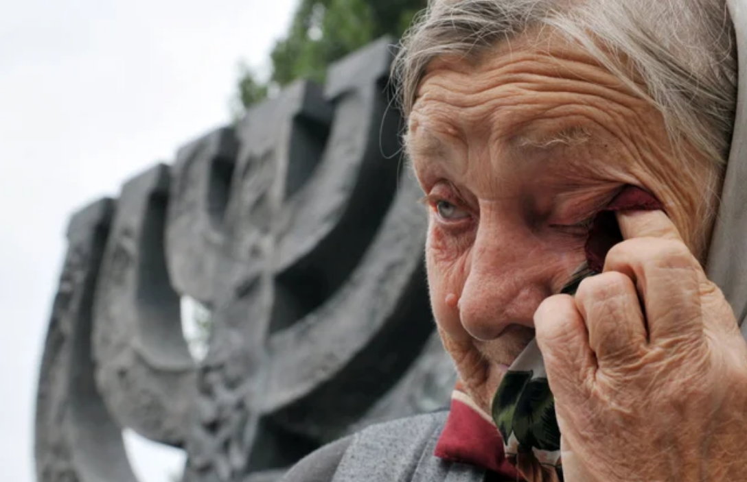 Ucraina, profanato con svastiche il memoriale della Shoah di Samara